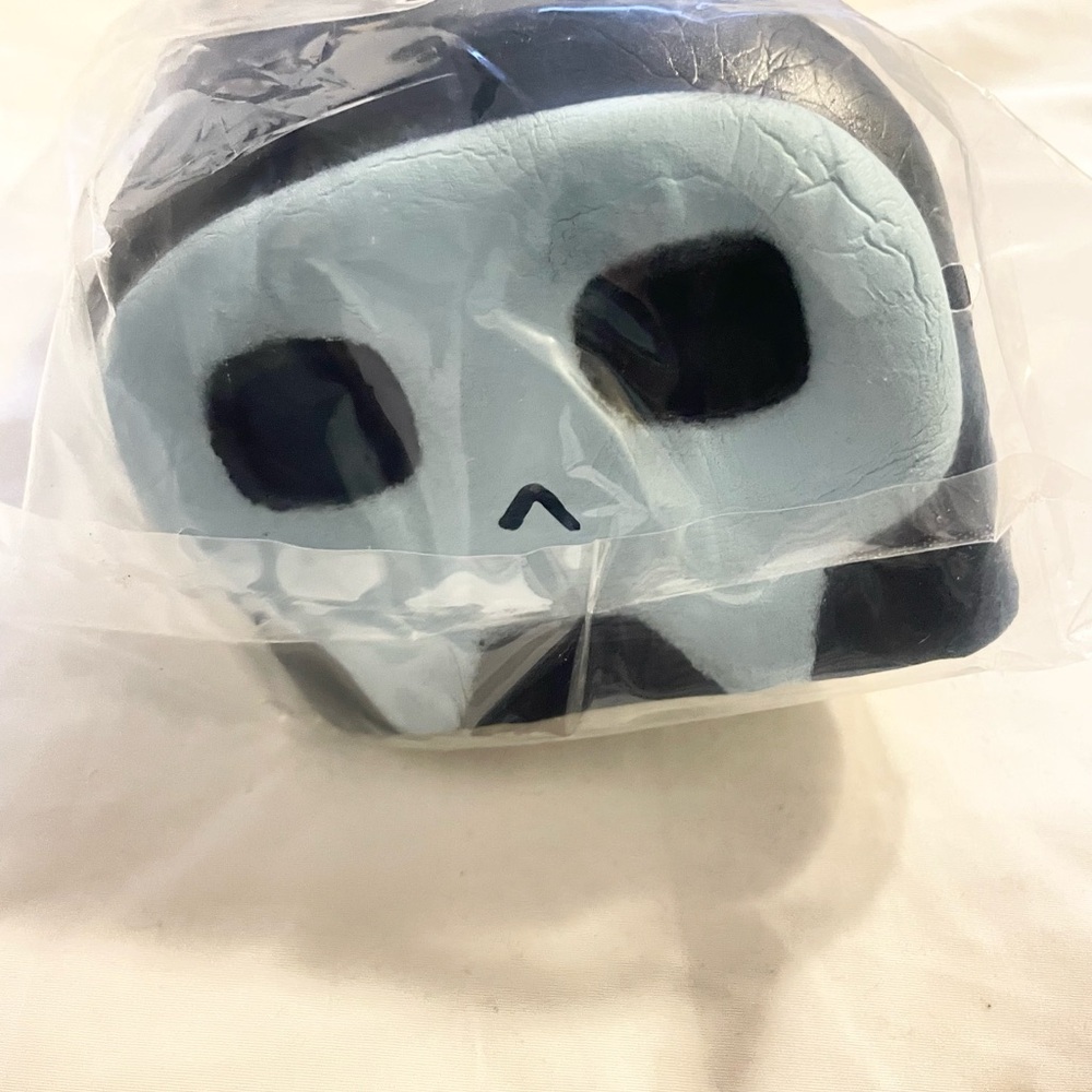 1 pair Skylanders Swap Force Night Shift Boxing Gloves Child (age 6+) Costume - Picture 2 of 6